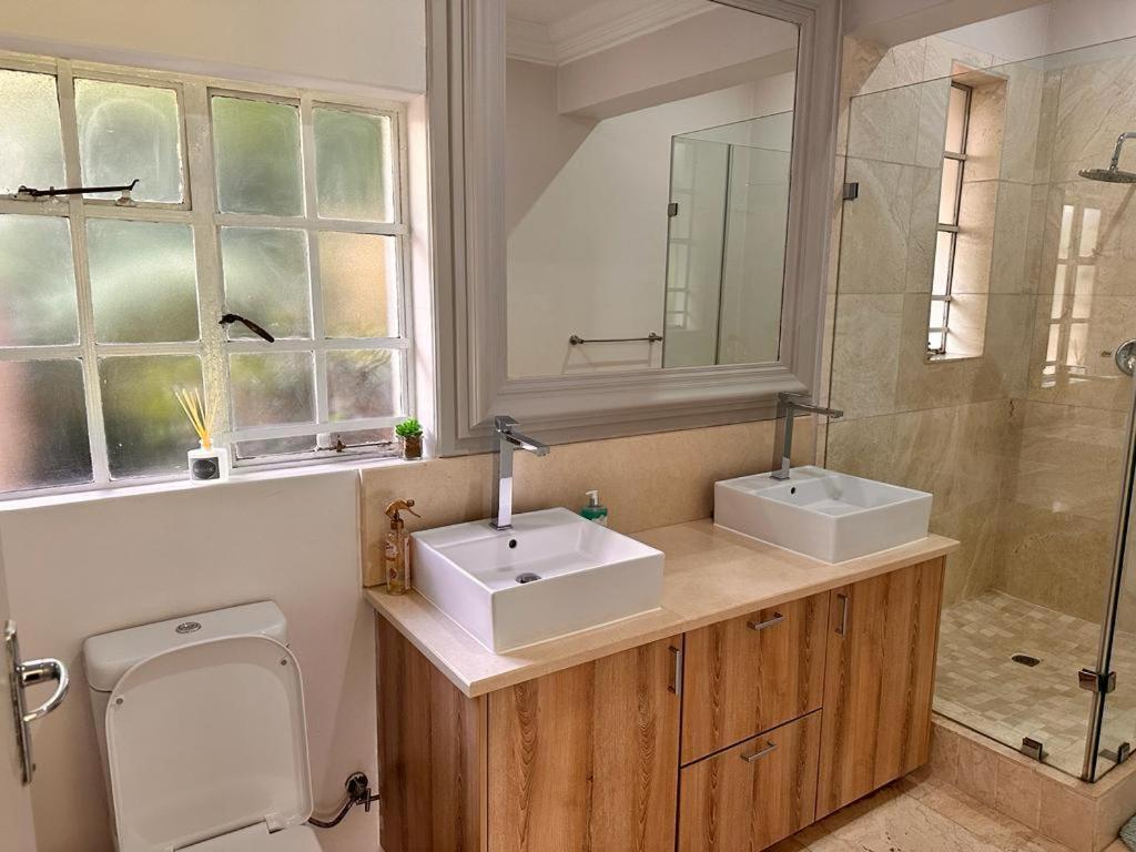Woods Guest House มิดเดิลเบิร์ก ภายนอก รูปภาพ