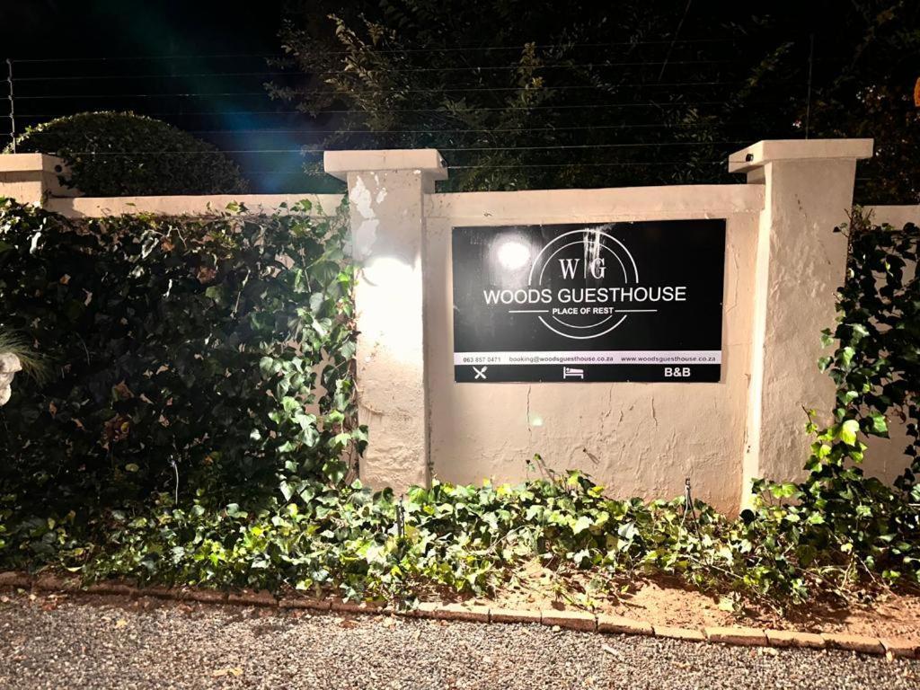 Woods Guest House มิดเดิลเบิร์ก ภายนอก รูปภาพ