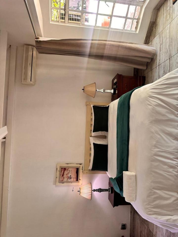 Woods Guest House มิดเดิลเบิร์ก ภายนอก รูปภาพ