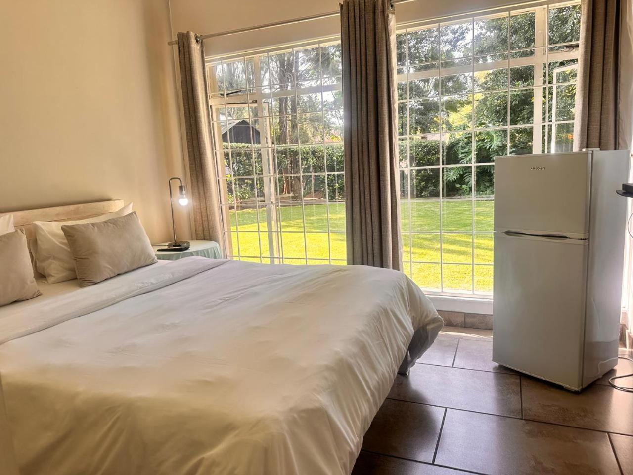 Woods Guest House มิดเดิลเบิร์ก ภายนอก รูปภาพ